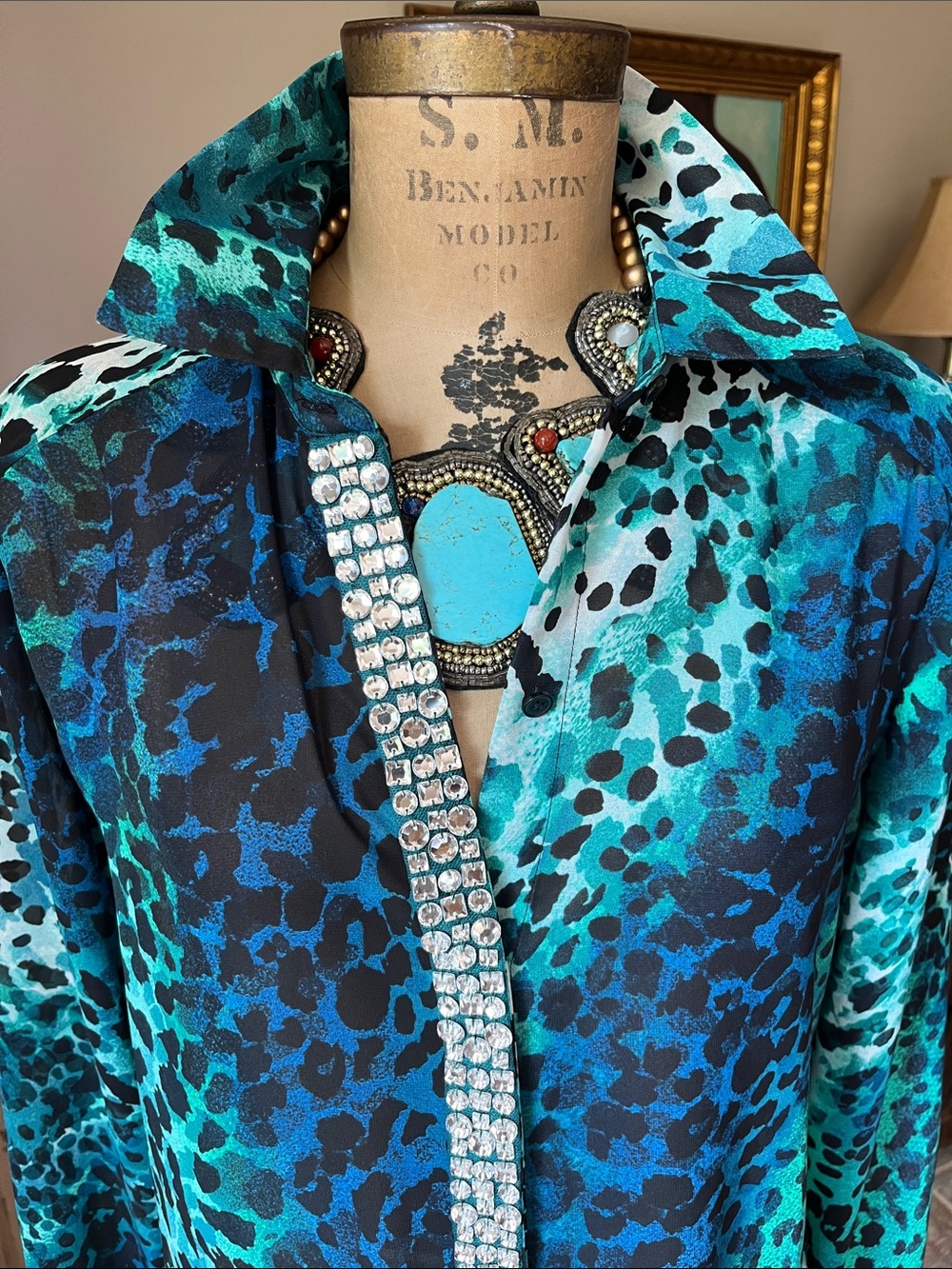 Chico's Teal Turquoise and Black Leopard Blouse with Rhinestone Trim Sm / Md